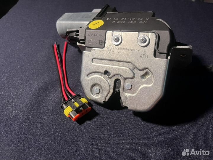 Замок багажника touareg NF