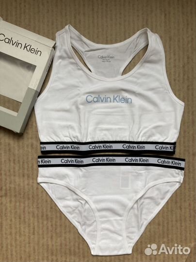 Комплект белья Calvin Klein новый