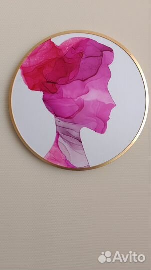 Круглая металлическая фоторамка