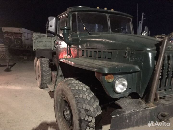 Урал 5557 с КМУ, 1990