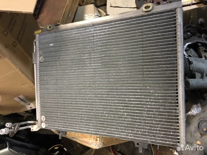 Радиатор кондиционера мерседес w208