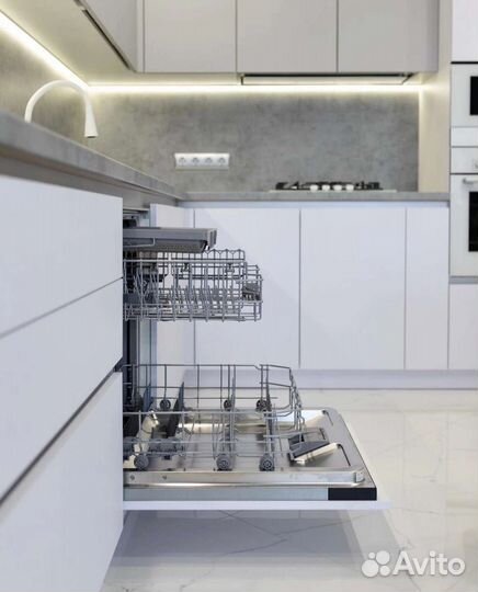 Кухня белая на заказ