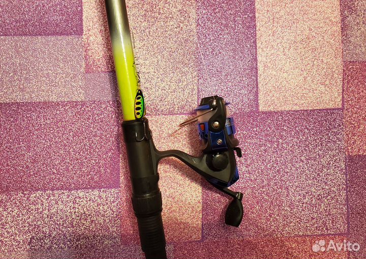 Спиннинг телескопический 4 м с полным комплектом