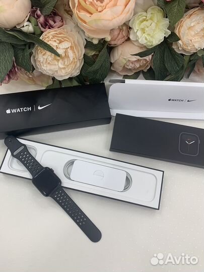 Apple Watch SE 44 mm