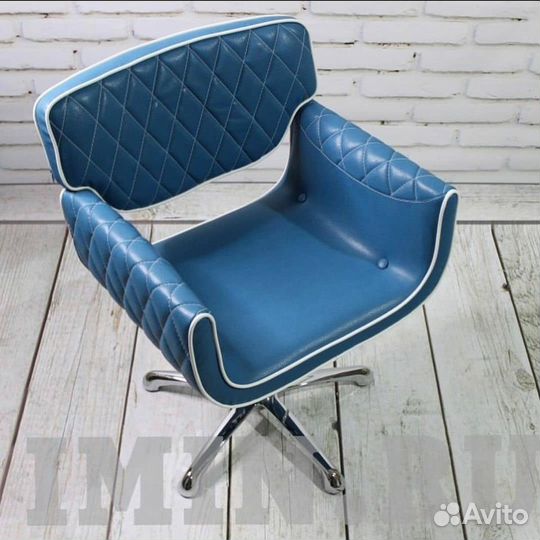 Парикмахерские кресла