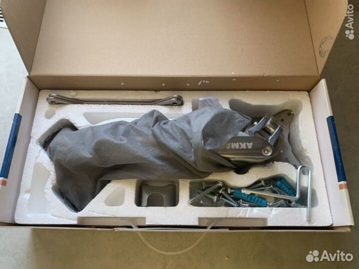 Кронштейн для телевизора akma