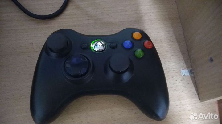 Игровая приставка Xbox 360 slim лицензия