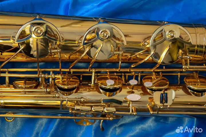 Саксофон баритон 