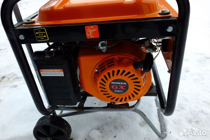 Бензиновый электрогенератор honda