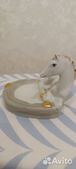 Фарфоровые статуэтки