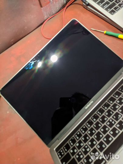 MacBook Pro retina 13 2018 8/256gb space grey