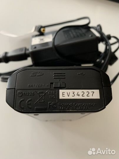 Продаю стереозаписывающее устройство edirol Roland