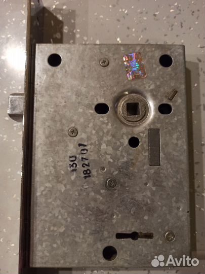 Замок дверной cale