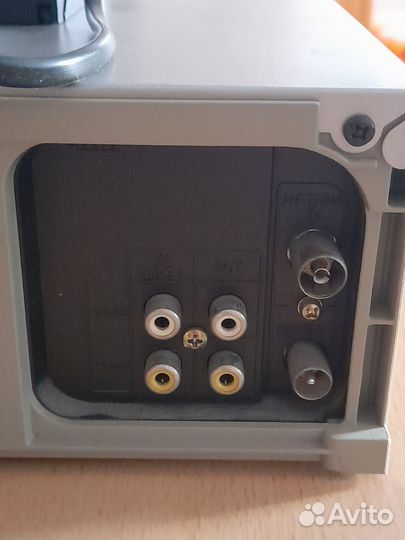 Видеомагнитофон sharp