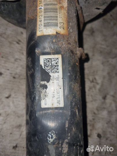 Амортизатор передний Volkswagen Golf 6 CAX 2011