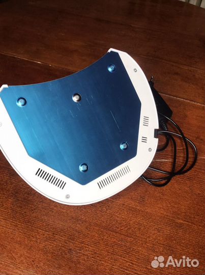 Лампа для ногтей