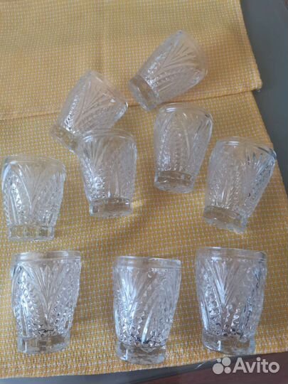 Хрустальные рюмки