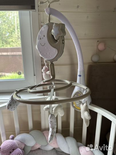 Мобиль на кроватку ночник детский Chicco