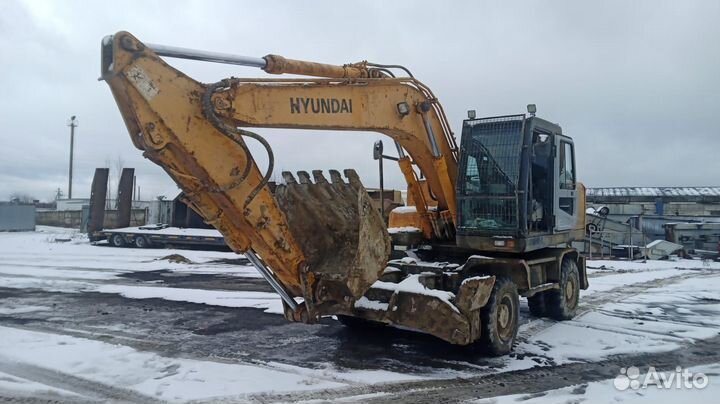 Аренда полноповоротного колесного экскаватора