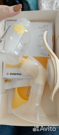 Молокоотсос medela ручной