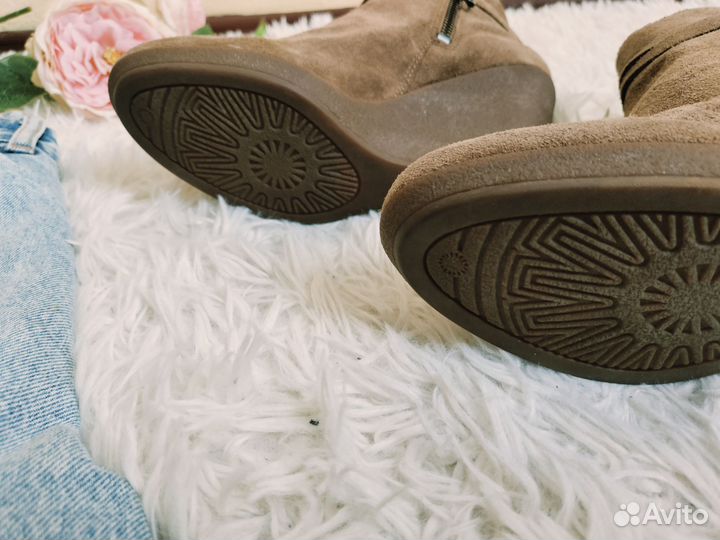 UGG оригинал. Ботильоны на скале, замша. 36-36.5