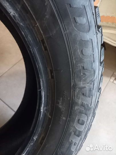 Dunlop Ice Touch 215/65 R16 98T