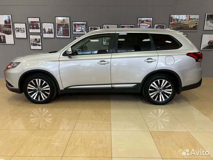 Mitsubishi Outlander 2.0 CVT, 2019, 20 552 км