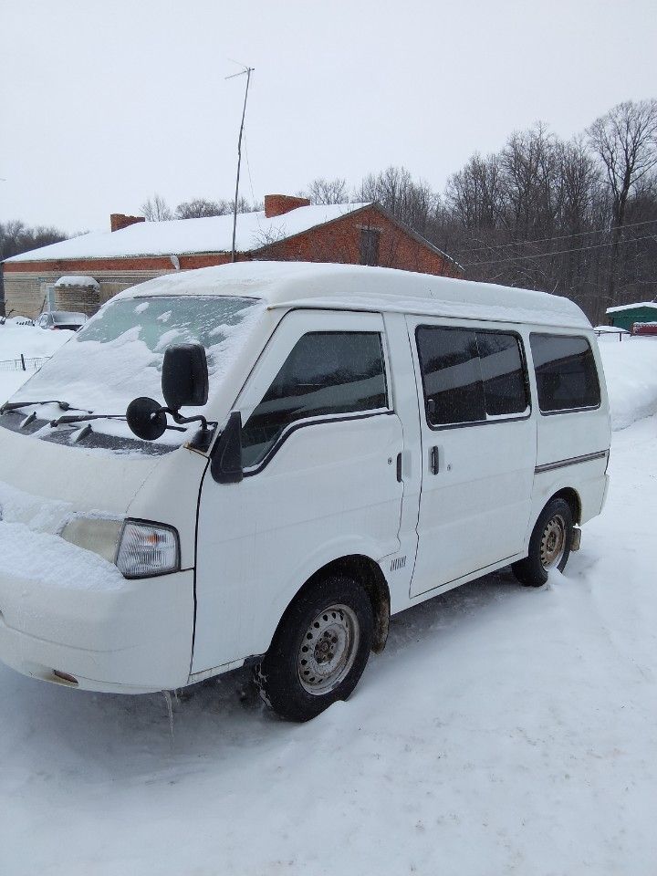 Mazda Bongo: фото владельца