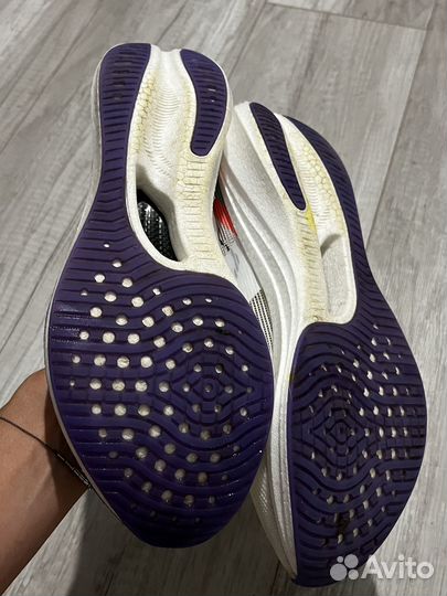 Кроссовки для бега