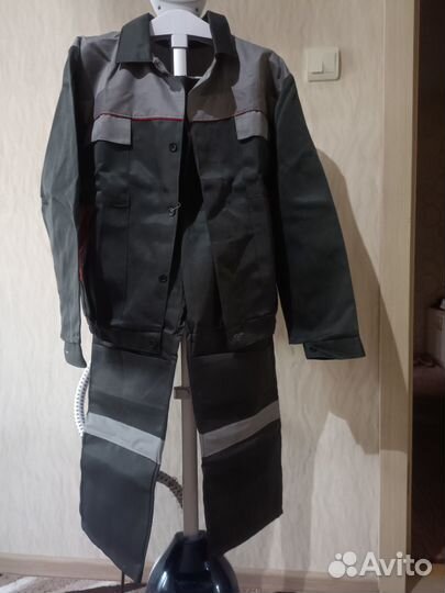 Костю мужской рабочий