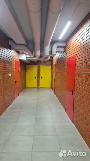 Железная дверь противопожарная / техническая