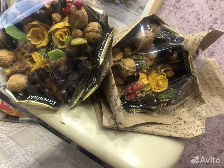 Съедобные букеты И корзины из сухофрукти и орехи