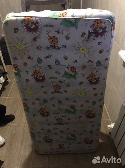 Матрас в детскую кроватку бу