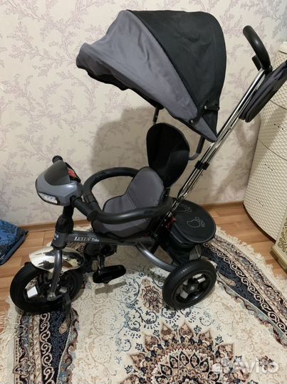 Детский велосипед с ручкой