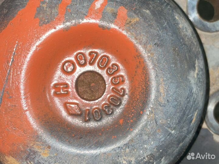 Полуось Атего