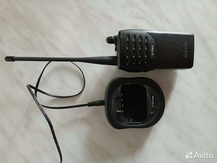 Рация Vector vt 44