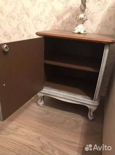 Антикварные тумбочки