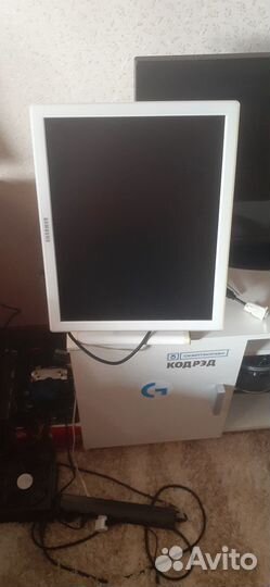 Монитор samsung