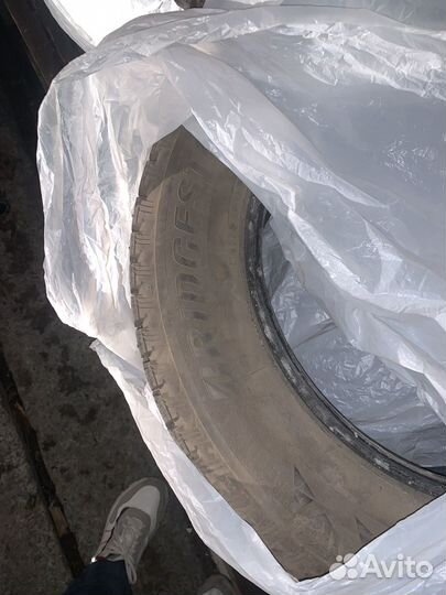 Yokohama Ice Guard SUV G075 215/60 R16