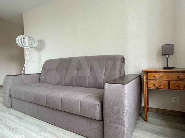 2-к. квартира, 49 м², 5/9 эт.