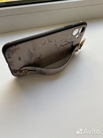 Чехол на iPhone 11