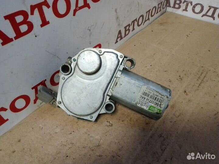 Моторчик дворника задний Chrysler Voyager