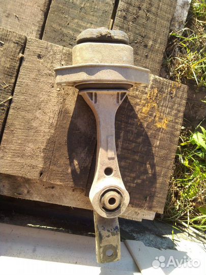 Подушка двигателя skoda octavia tour