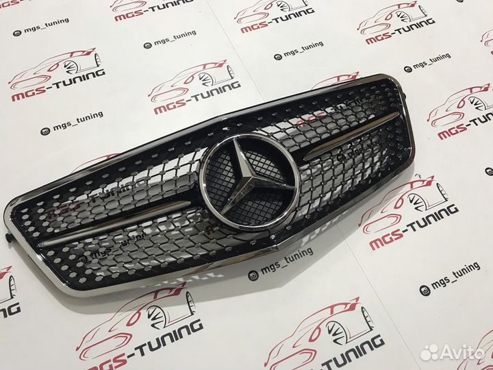 Решетка Mercedes Diamond W212 Black 09-12г