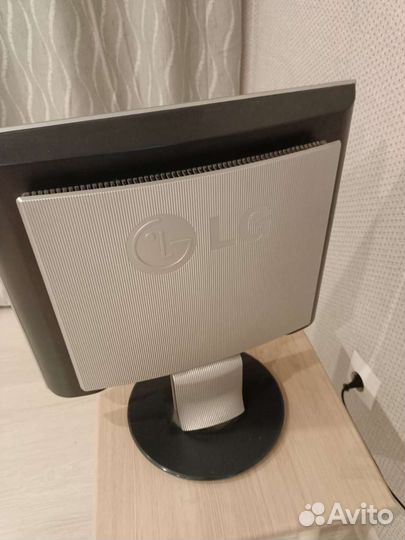 Монитор LG flatron 1730s