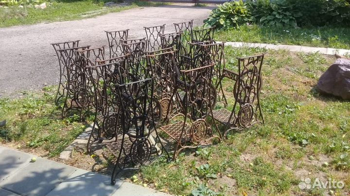 Подстолье из Станины от швейной машины Зингер