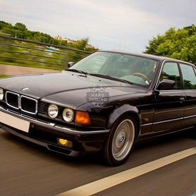 Передний бампер 750i BMW E32