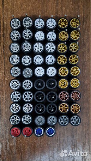 Колёса на резине для машинок масштаба 1:64