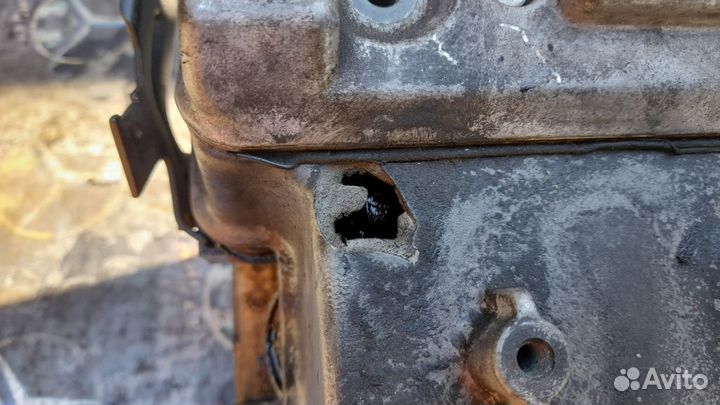 Мерседес Головка блока цилиндров в сборе Прав