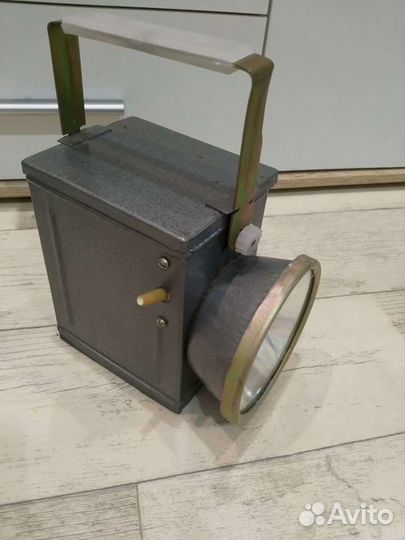 Фонарь электрический бытовой